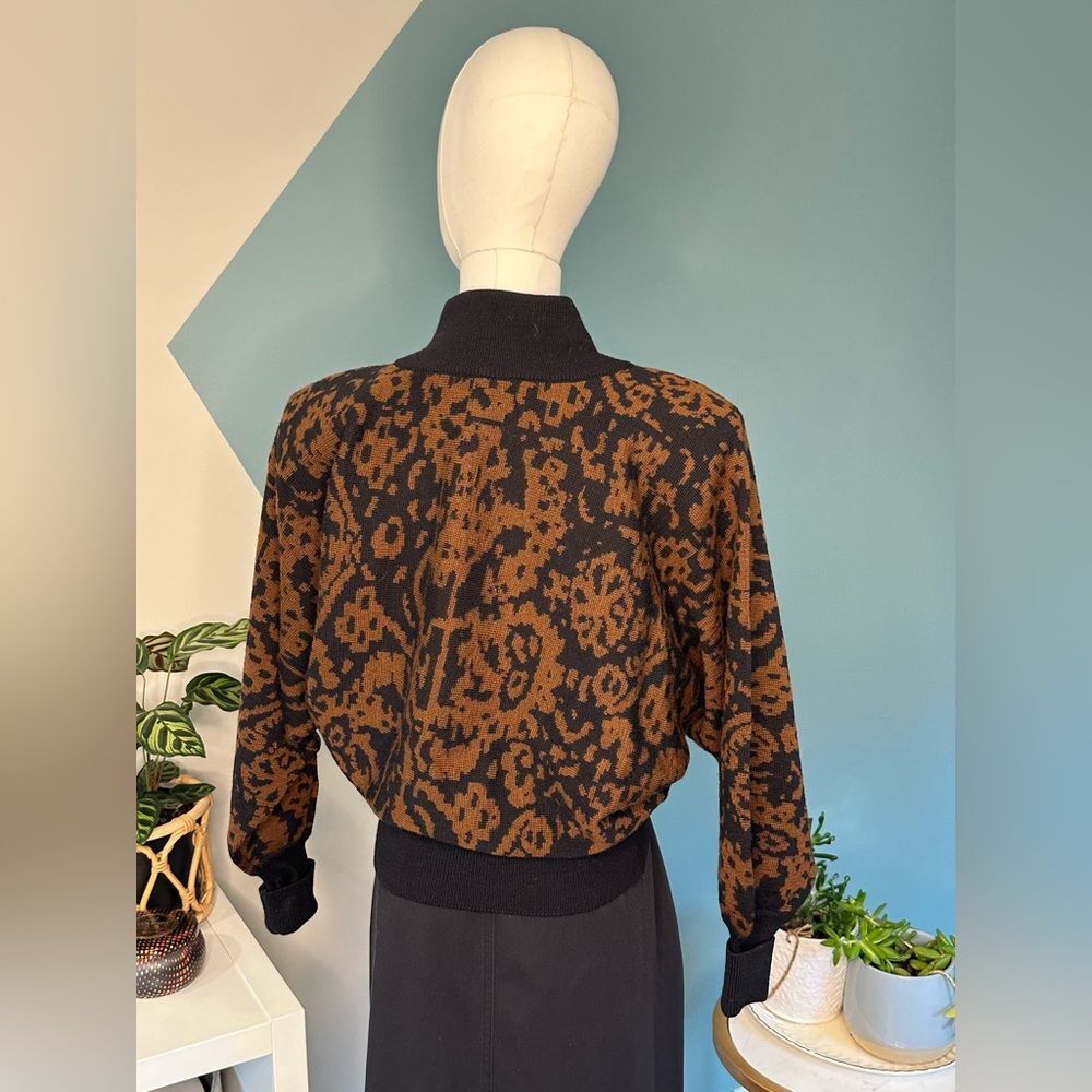 Vintage 80s Jaeger Batwing Wool Sweater Bold Jacquard Knit Great Britain EUC S/M - Picture 4 of 8